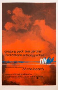دانلود فیلم On the Beach 1959399529-1970301756